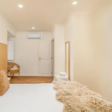 Frida Alfama Bohemian Style In Heart Of The Apartment